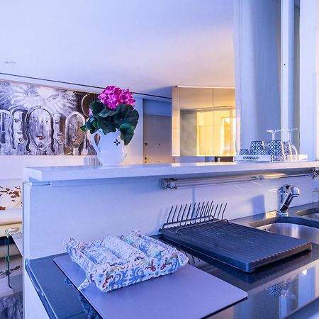 Luxury Suite 2 Min Dal Politeama Palermo Exterior foto
