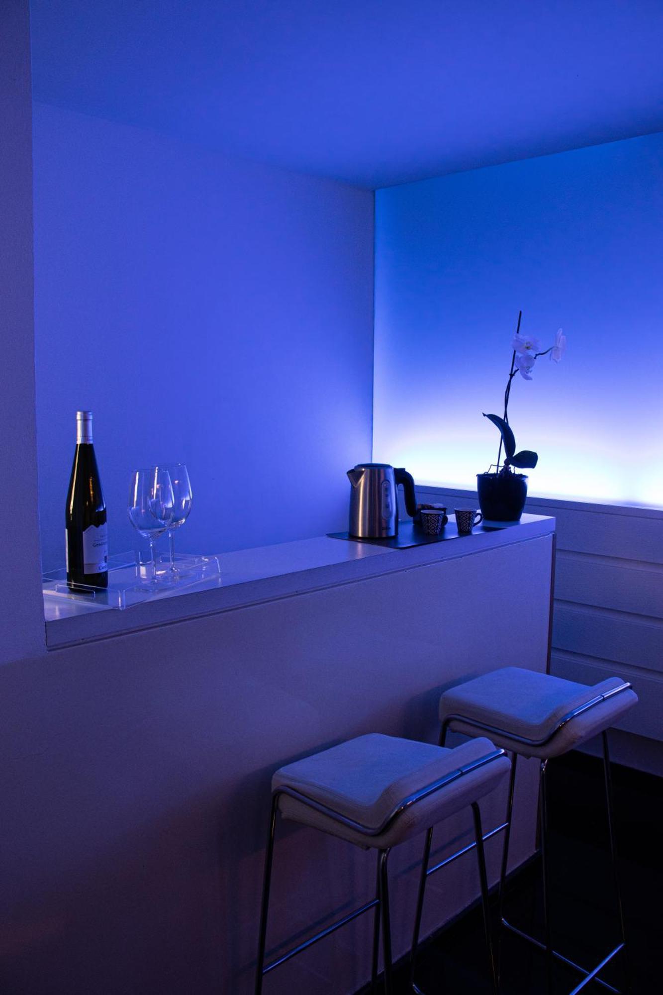 Luxury Suite 2 Min Dal Politeama Palermo Exterior foto