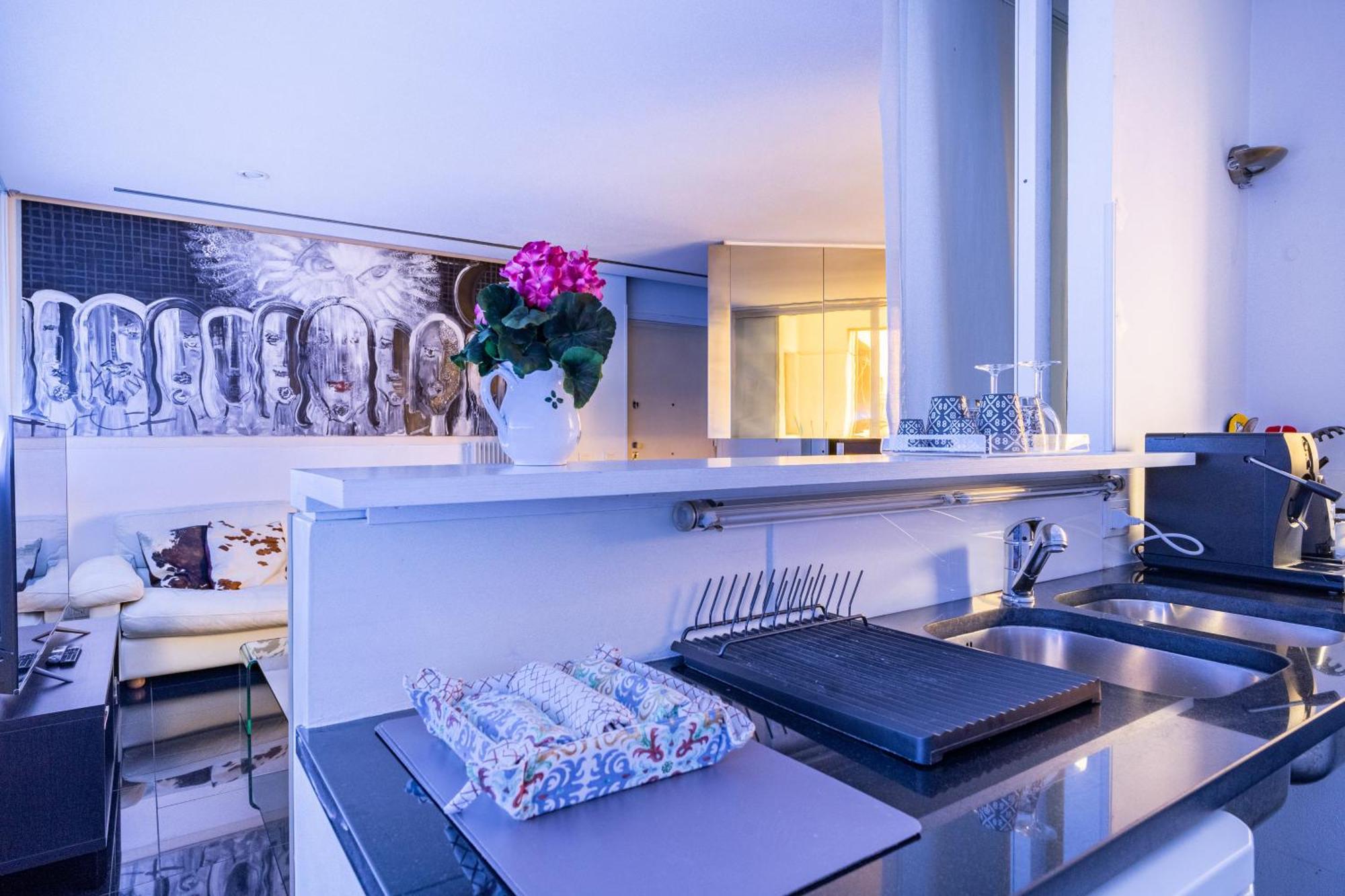 Luxury Suite 2 Min Dal Politeama Palermo Exterior foto